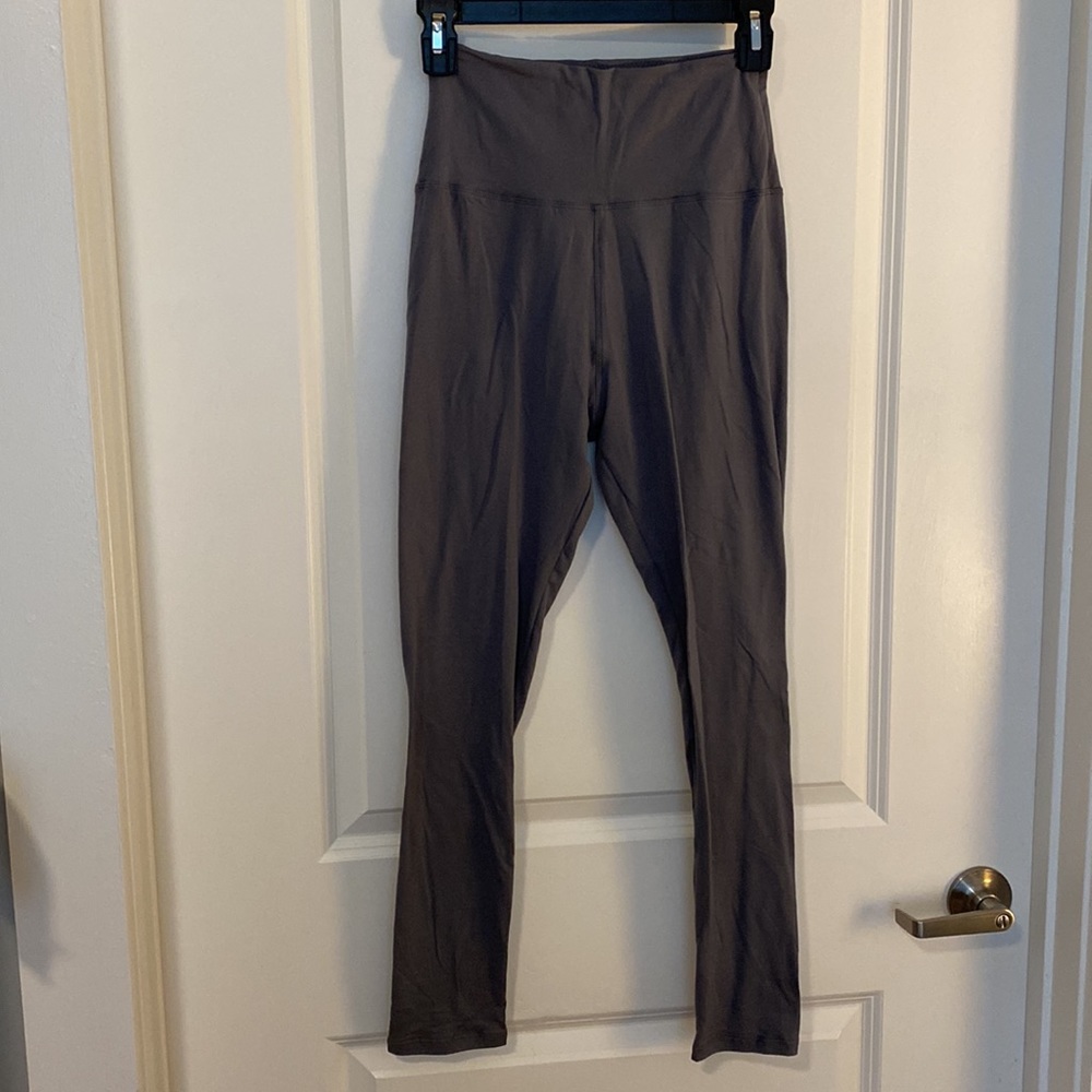 LEGGING BUNDLE! - Picture 3 of 4